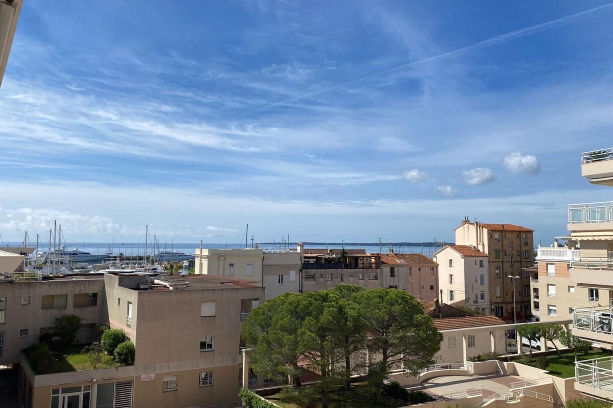06Ai - Beautiful Renovated Studio - Sea And Pool View Vallauris Exterior photo